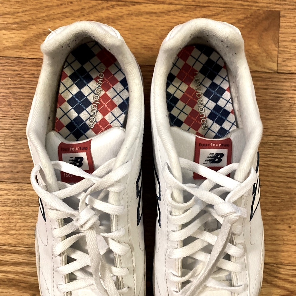 New Balance - Picture 4 of 5